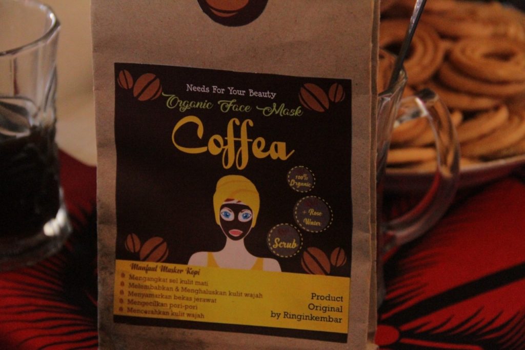 Masker wajah dari kopi