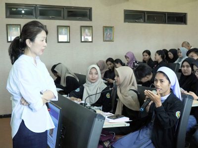 Berita Kegiatan Seminar Prodi Mat dengan Korea 3